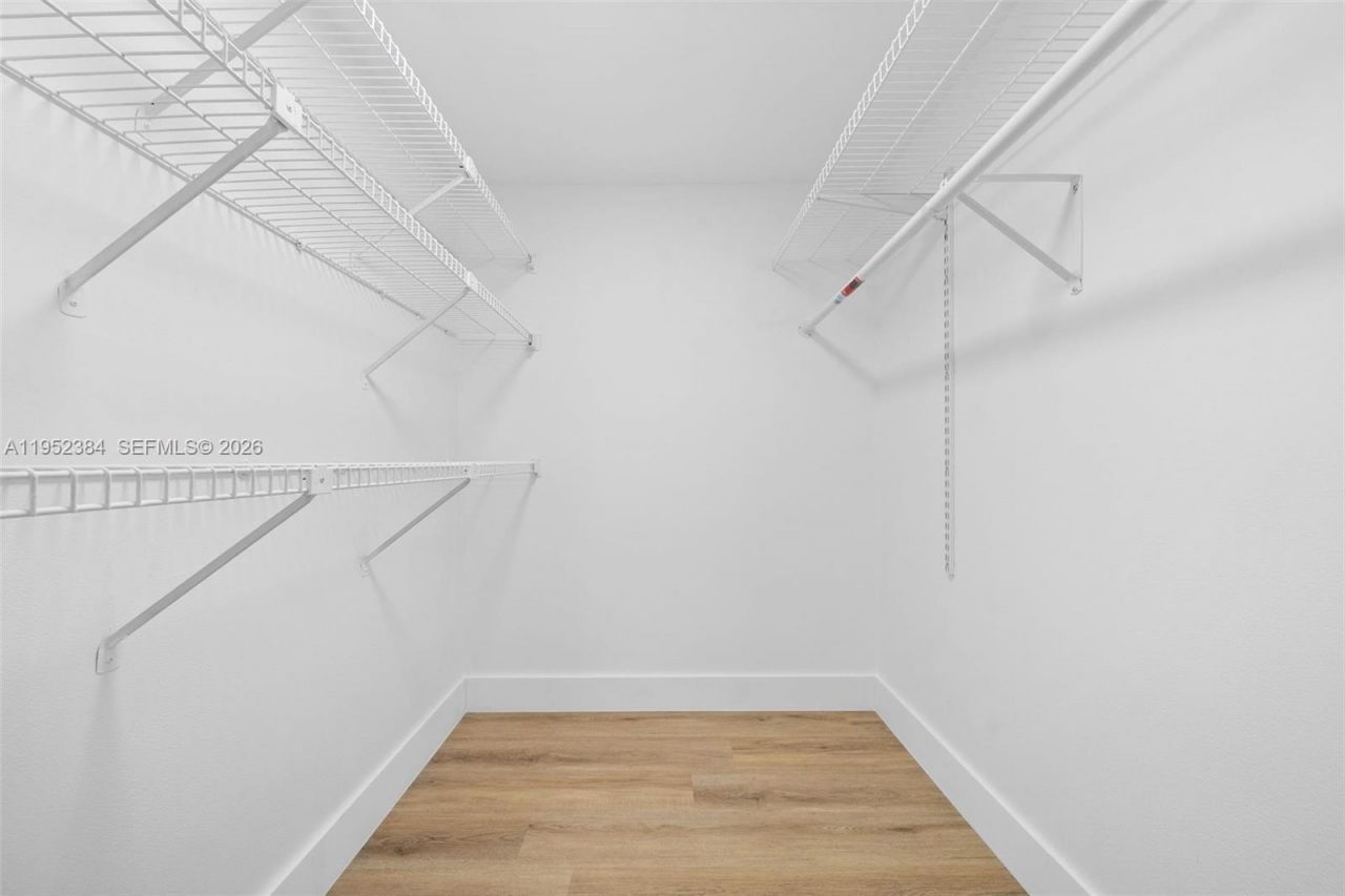 3545 Magellan Cir, Unit 351-5, Aventura, FL 33180 Photo