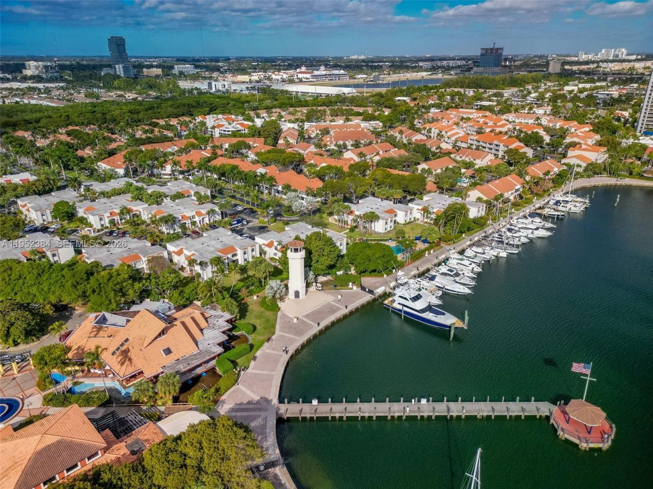 3545 Magellan Cir, Unit 351-5, Aventura, FL 33180 Photo