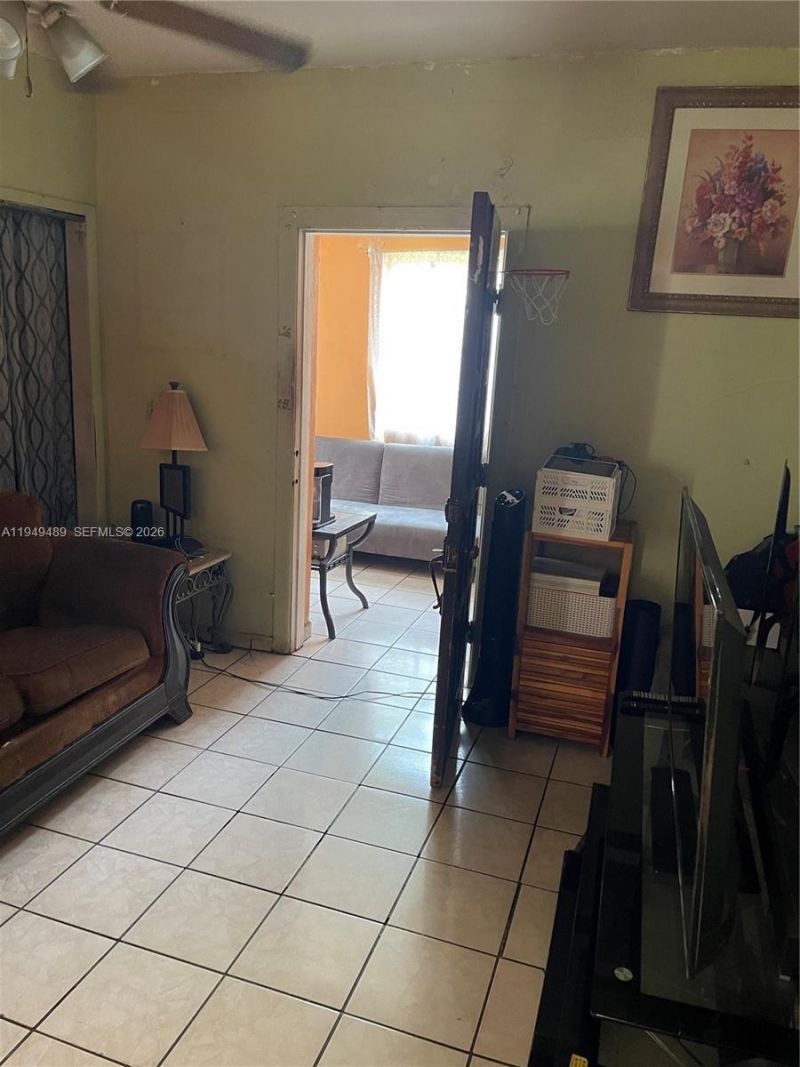 1120 NW 31st St, Miami, FL 33127 Photo