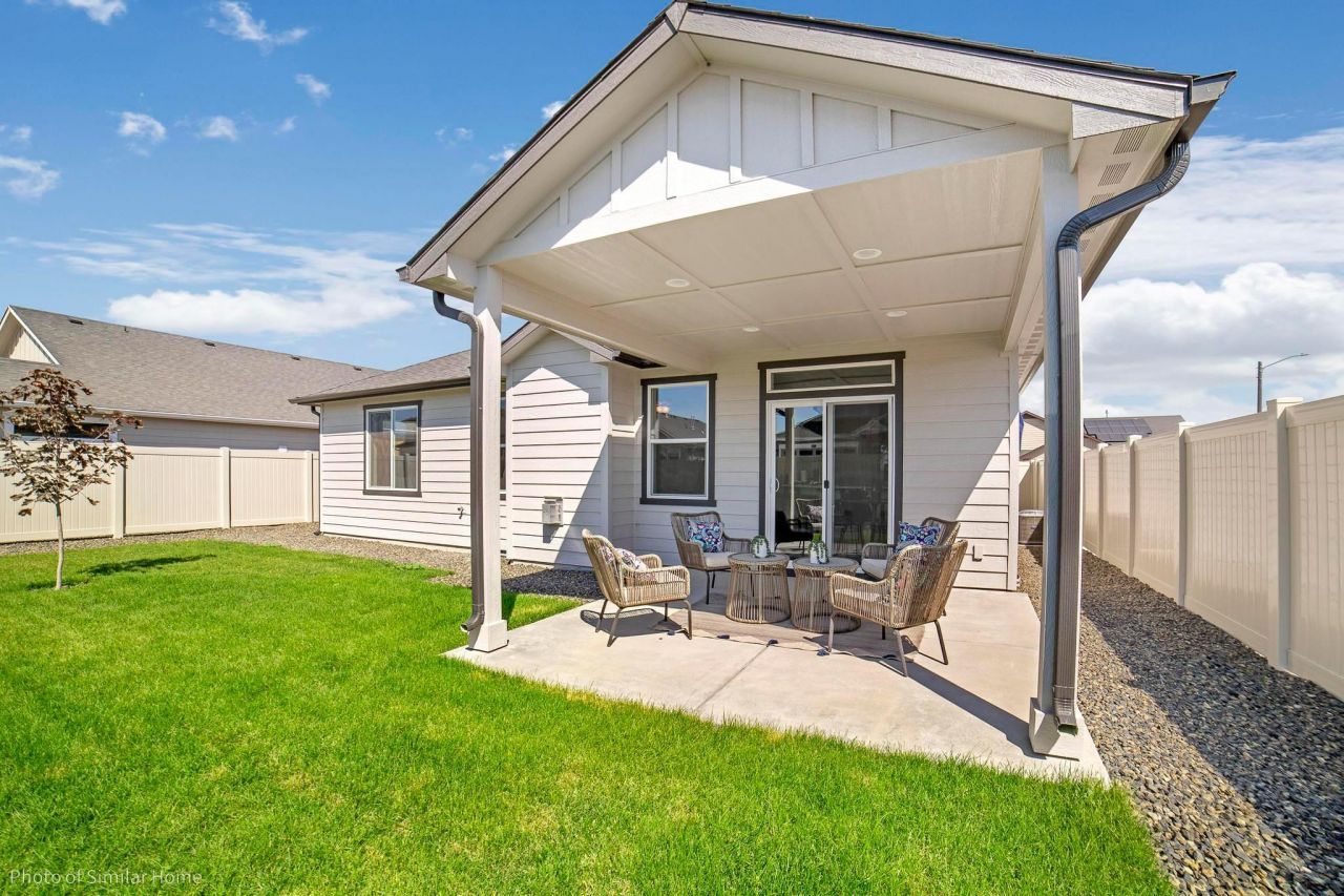 1462 W 67th Ave, Spokane, WA 99224 Main Photo