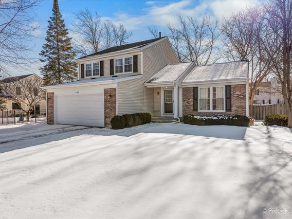 680 Cypress Bridge Road, Lake Zurich, IL 60047