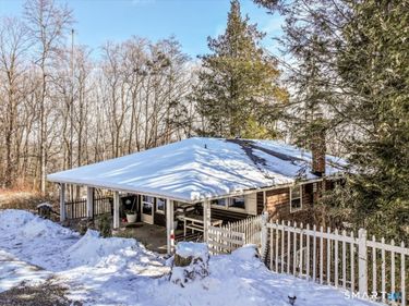 154 State Route 39, New Fairfield, CT 06812