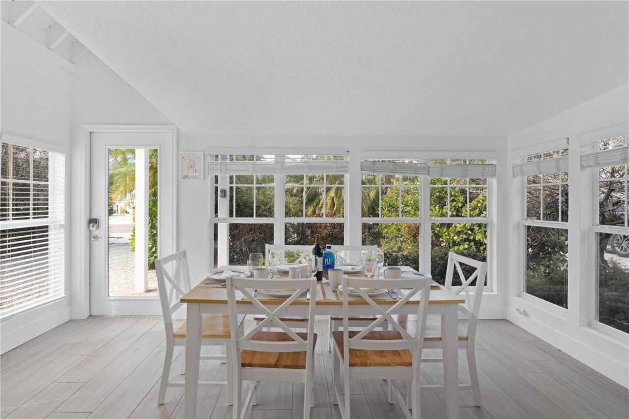 307 Spring Avenue, Anna Maria, FL 34216 Photo