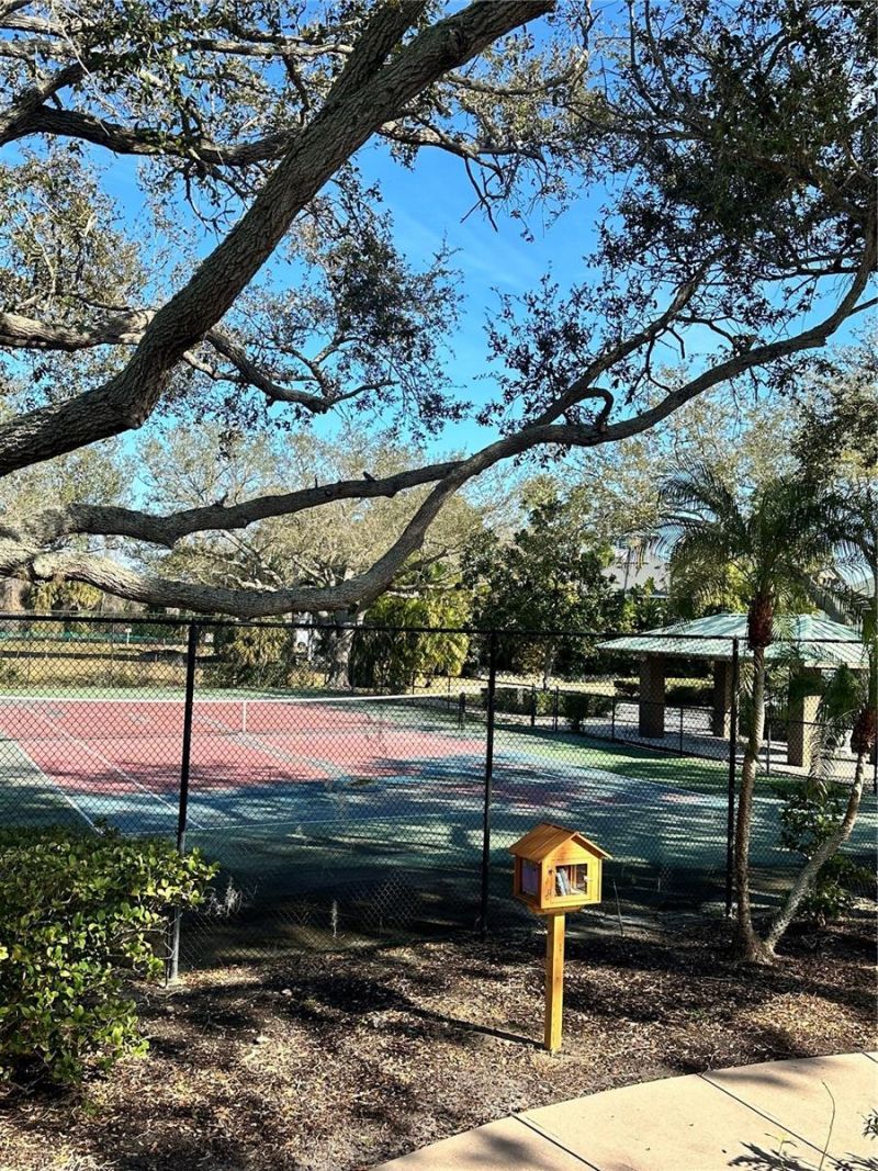 2115 Alexis Court, Tarpon Springs, FL 34689 Photo