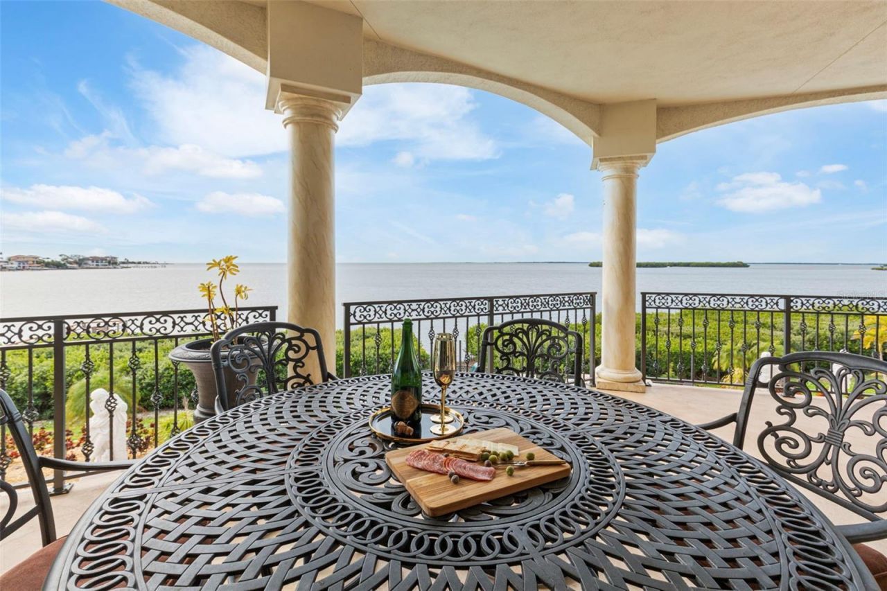 2115 Alexis Court, Tarpon Springs, FL 34689 Photo