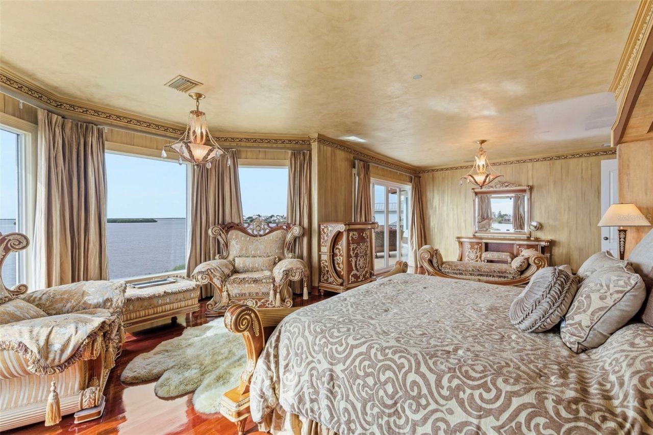 2115 Alexis Court, Tarpon Springs, FL 34689 Photo