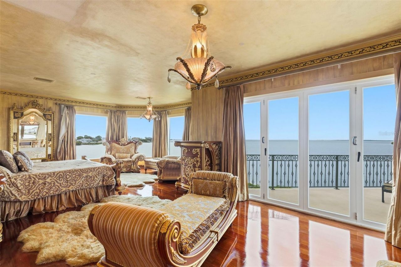 2115 Alexis Court, Tarpon Springs, FL 34689 Photo