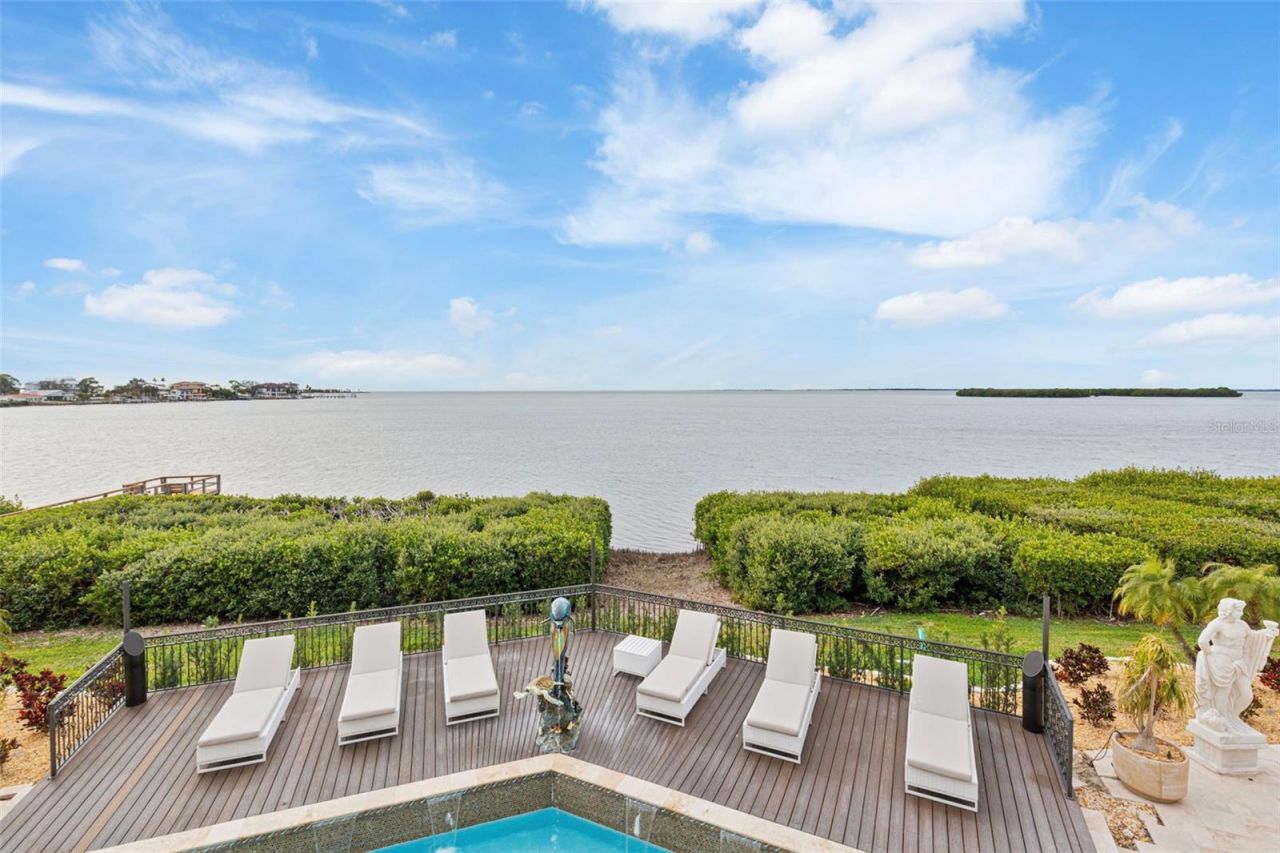 2115 Alexis Court, Tarpon Springs, FL 34689 Photo