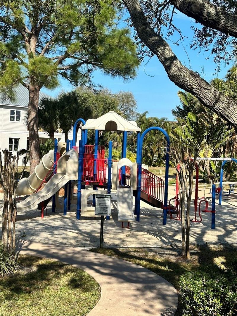 2115 Alexis Court, Tarpon Springs, FL 34689 Photo