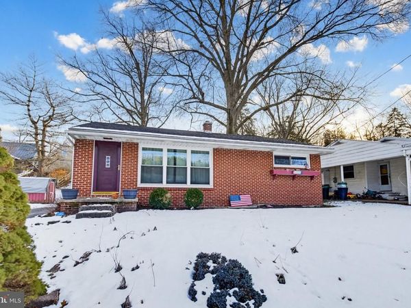 404 E NEW STREET, MOUNTVILLE, PA 17554