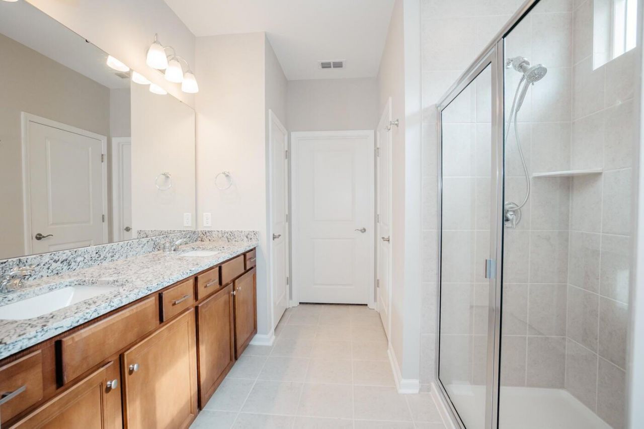 735 Blue Iris Way Photo 8