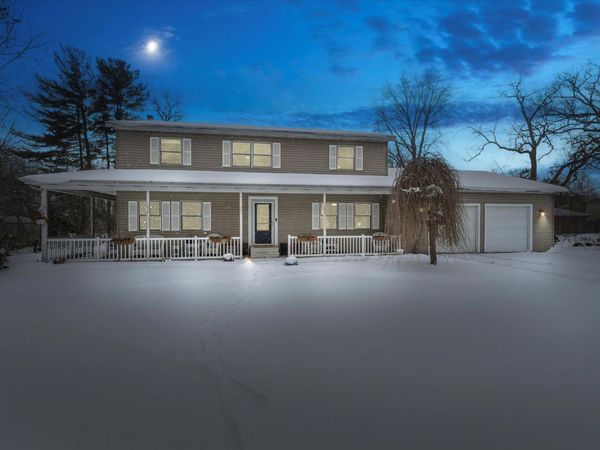 70820 Sunrise Drive, Edwardsburg, MI 49112