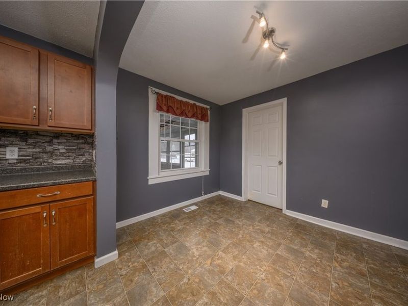 627 N Wooster Avenue, Strasburg, OH 44680 Photo 13