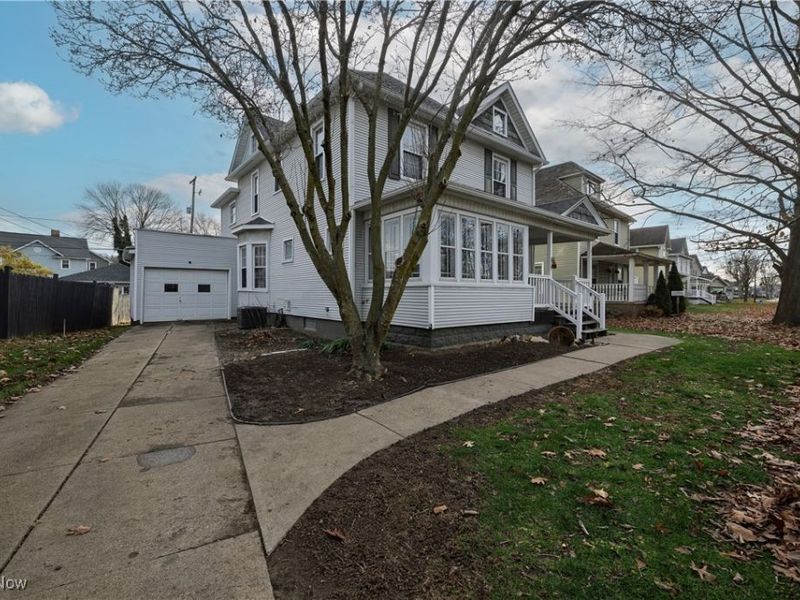 627 N Wooster Avenue, Strasburg, OH 44680 Photo 2