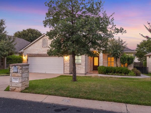 304 Brazos DR, Georgetown, TX 78628