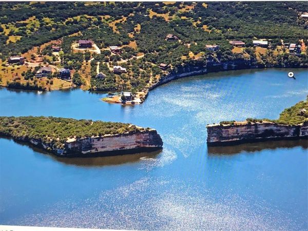 7080 W Hells Gate Drive , Strawn, TX 76475