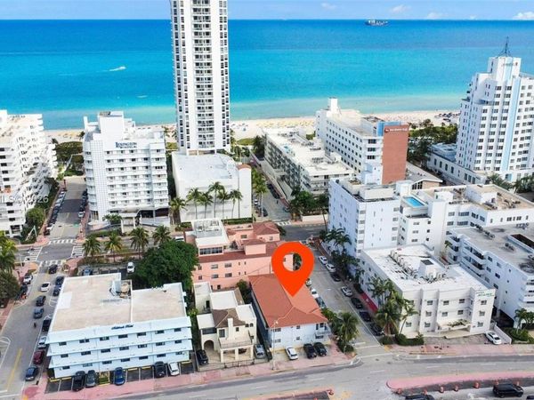 4201 Indian Creek Dr, Unit 8, Miami Beach, FL 33140