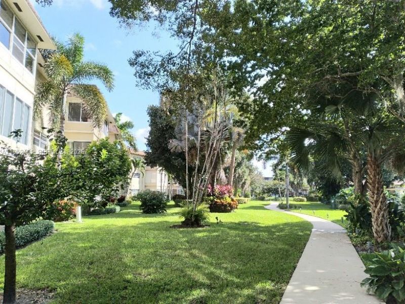 5100 NW 35th St, Unit 101, Lauderdale Lakes, FL 33319 Photo