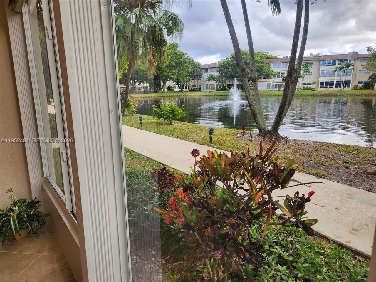 5100 NW 35th St, Unit 101, Lauderdale Lakes, FL 33319 Photo