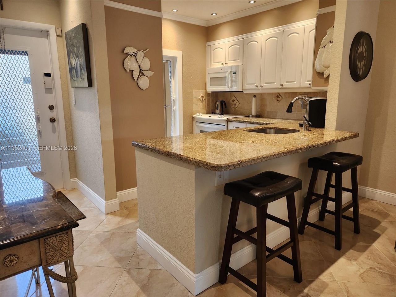 5100 NW 35th St, Unit 101, Lauderdale Lakes, FL 33319 Photo