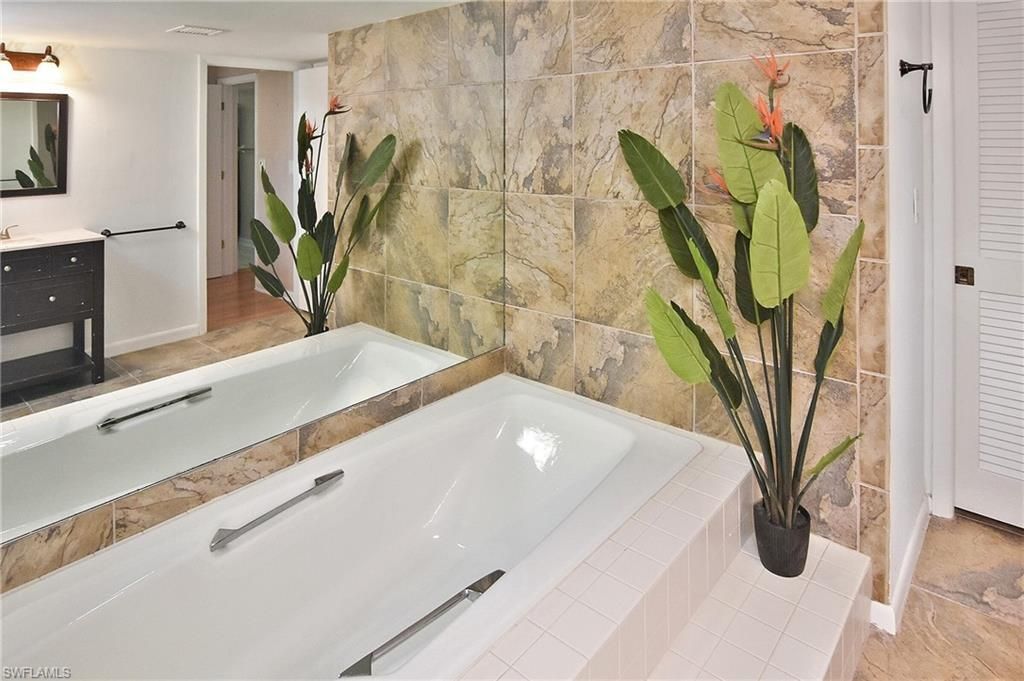 3350 N Key Dr, Unit 504, North Fort Myers, FL 33903 Photo