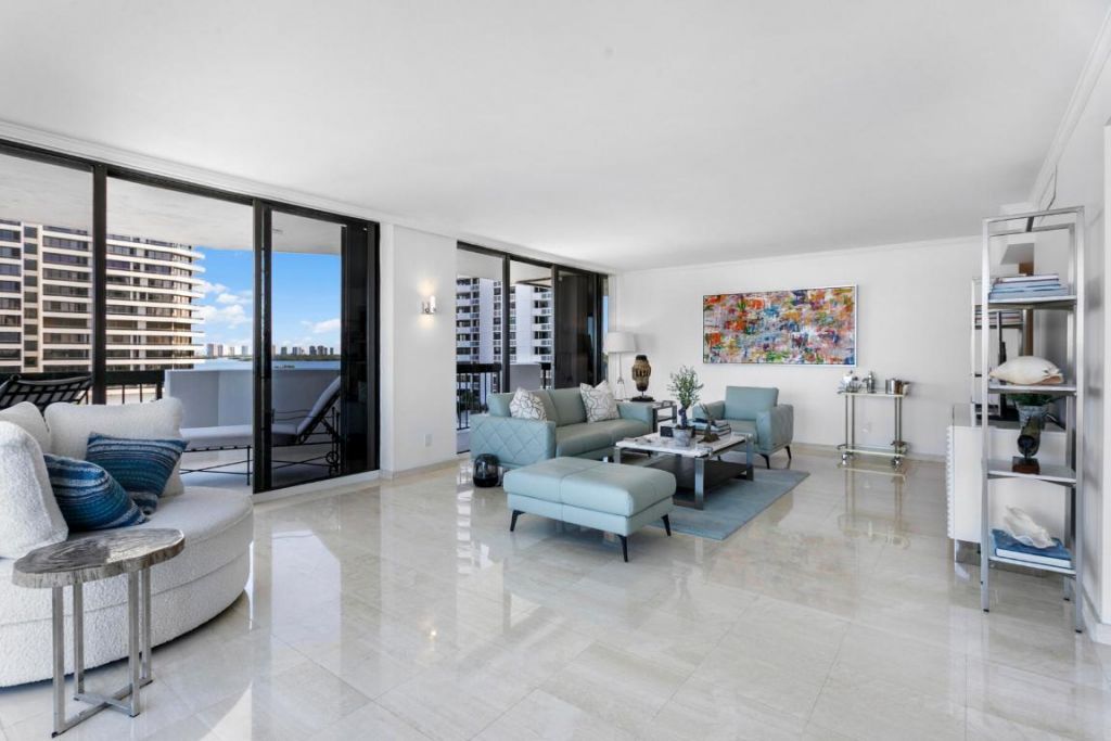 108 Lakeshore Drive, Unit 640, North Palm Beach, FL 33408 Photo