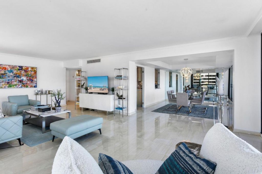 108 Lakeshore Drive, Unit 640, North Palm Beach, FL 33408 Photo