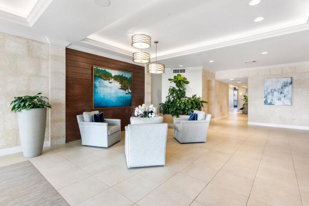 108 Lakeshore Drive, Unit 640, North Palm Beach, FL 33408 Photo