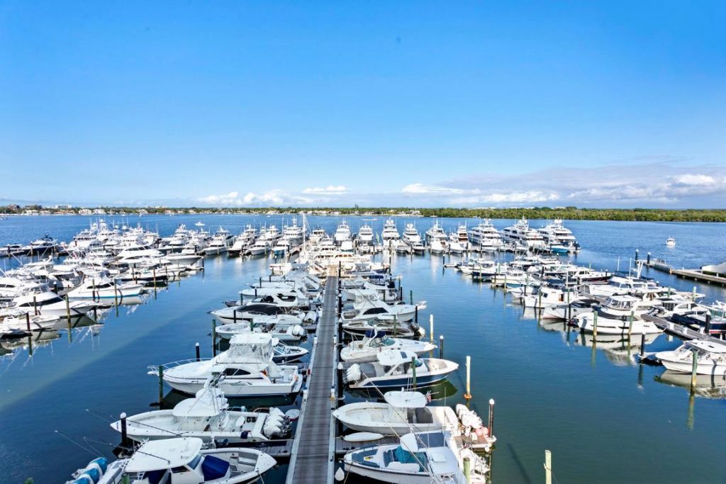 108 Lakeshore Drive, Unit 640, North Palm Beach, FL 33408 Photo