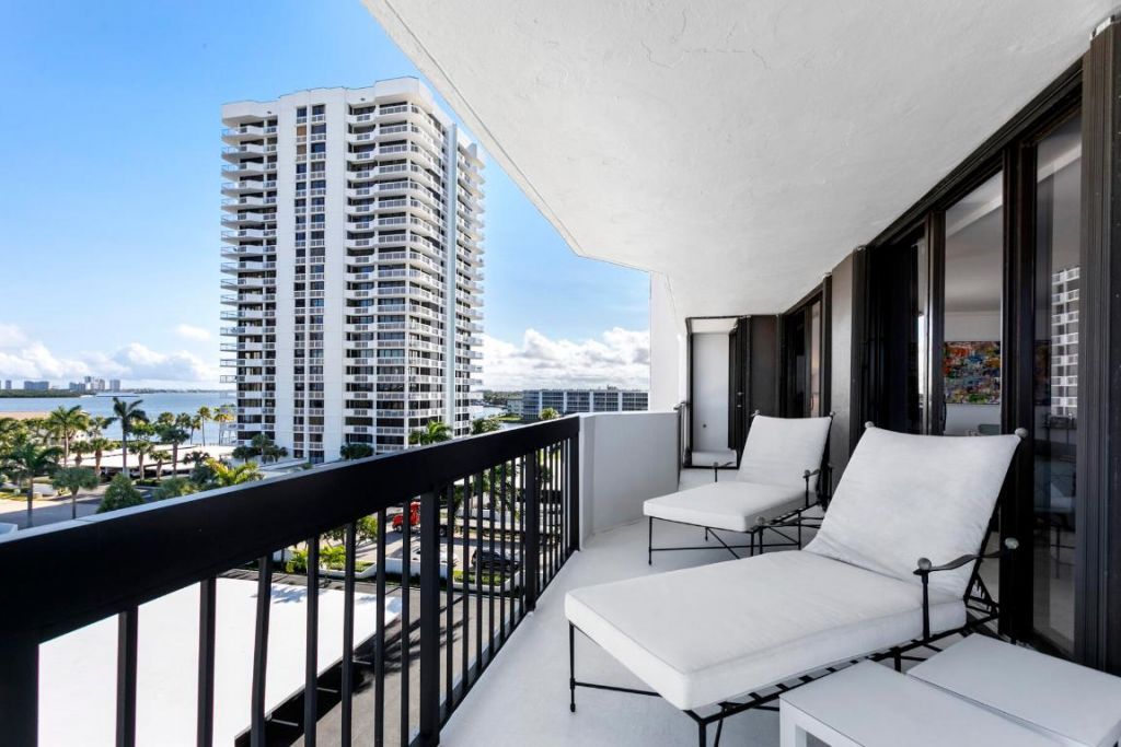 108 Lakeshore Drive, Unit 640, North Palm Beach, FL 33408 Photo