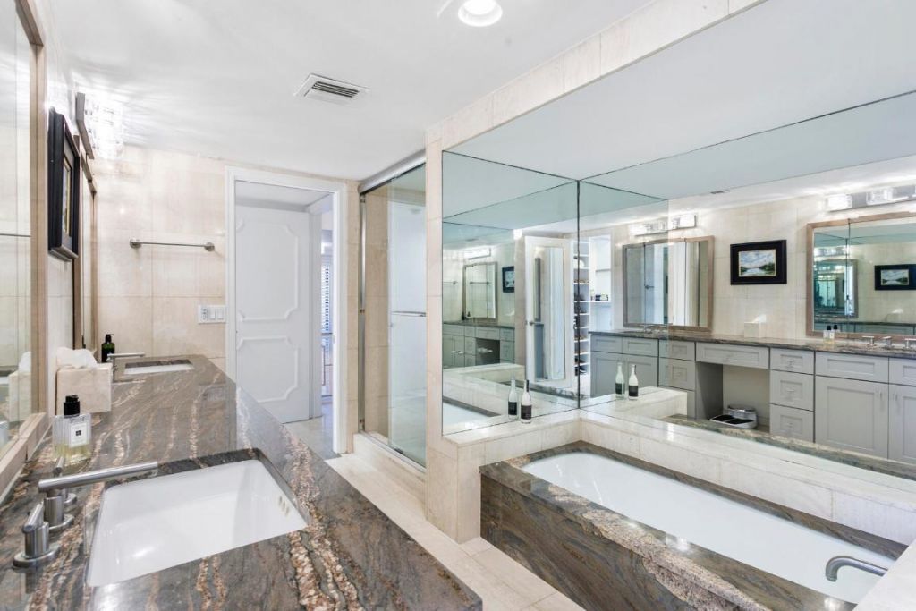 108 Lakeshore Drive, Unit 640, North Palm Beach, FL 33408 Photo