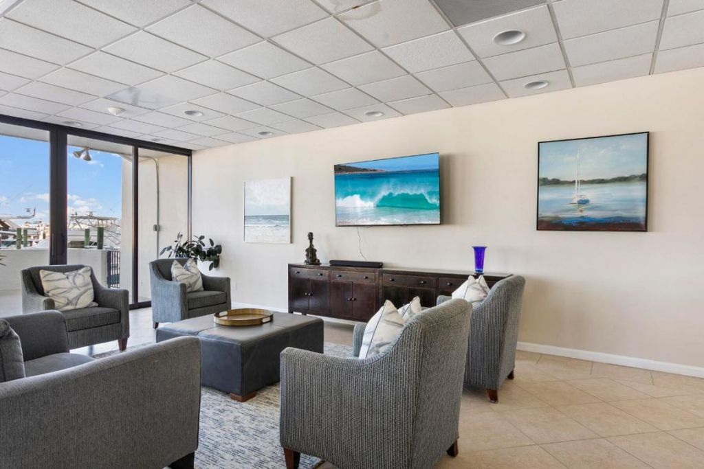 108 Lakeshore Drive, Unit 640, North Palm Beach, FL 33408 Photo