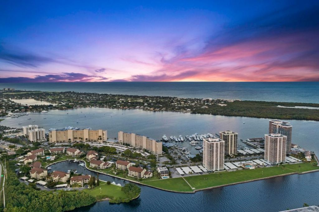 108 Lakeshore Drive, Unit 640, North Palm Beach, FL 33408 Photo