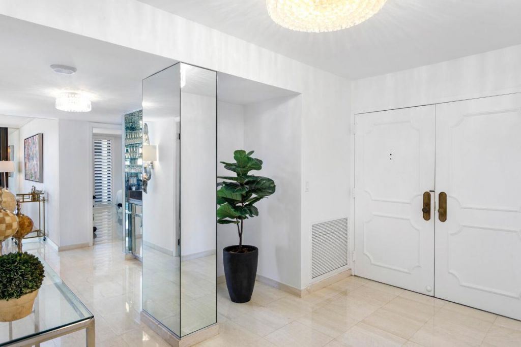 108 Lakeshore Drive, Unit 640, North Palm Beach, FL 33408 Photo