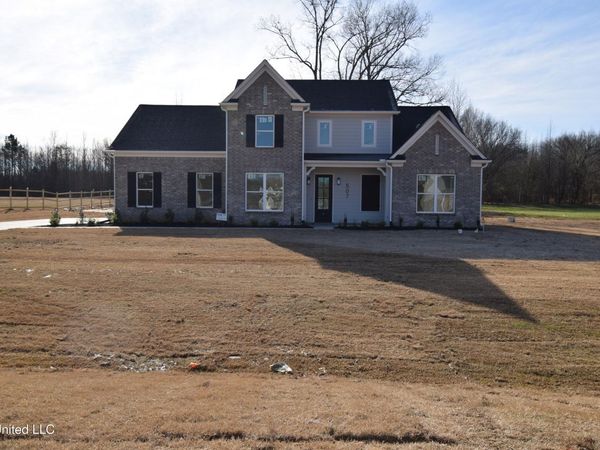507 Centerline Roper Loop, Byhalia, MS 38611