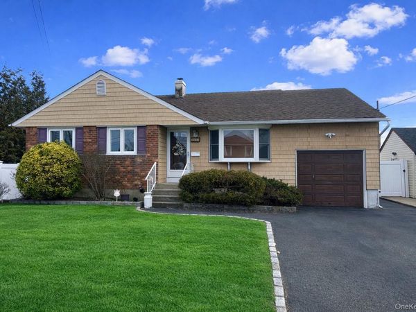 2337 Sycamore Avenue, Wantagh, NY 11793