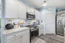 3135 Fair Ridge Way photo 4