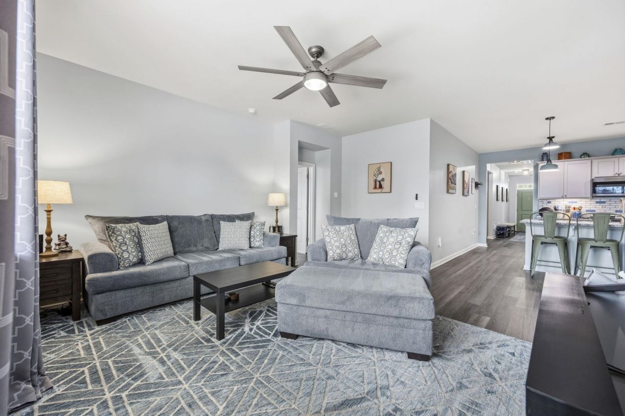 3135 Fair Ridge Way Photo 4