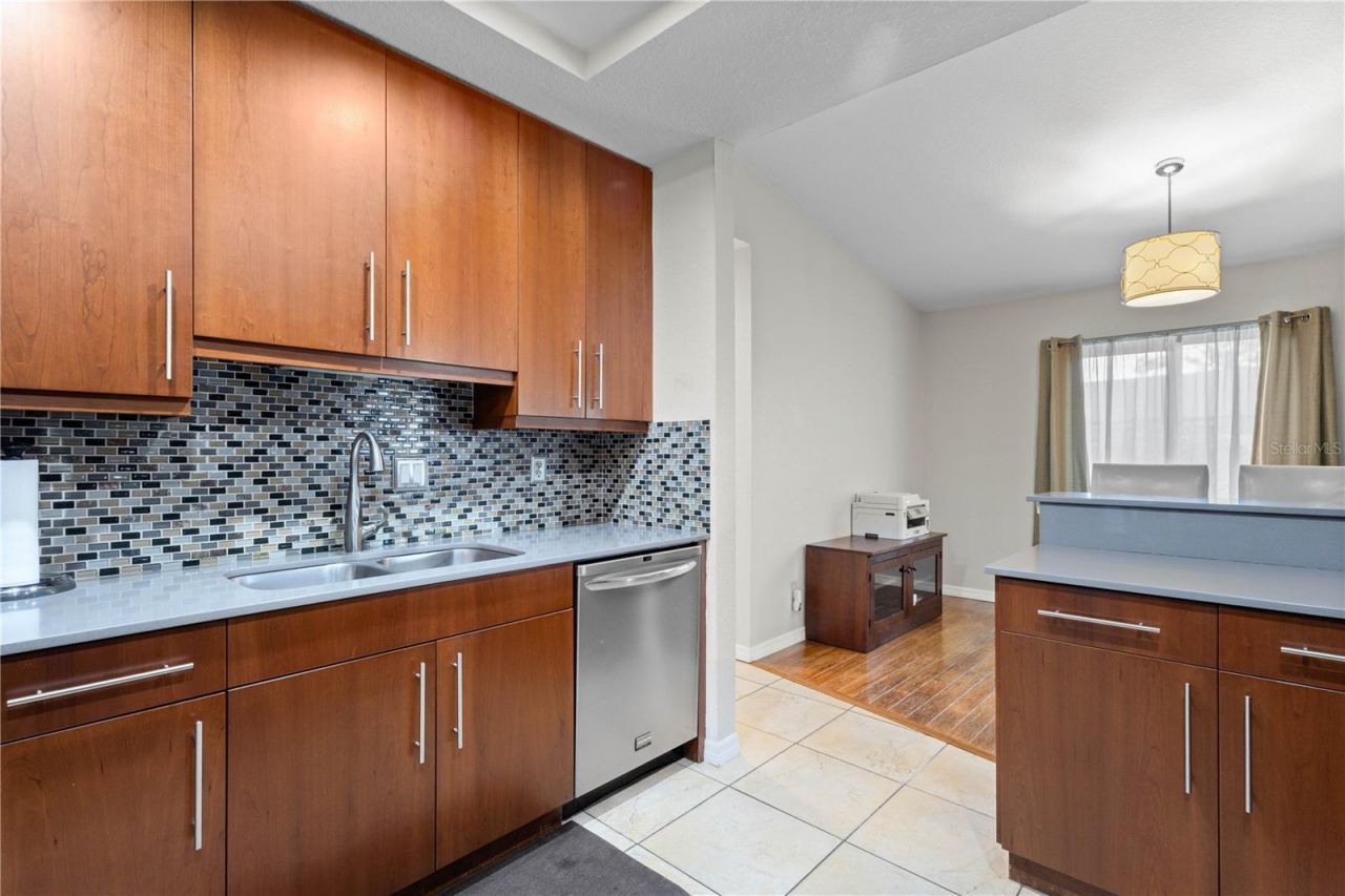 5775 Timber Lake Drive, Sarasota, FL 34243 Photo