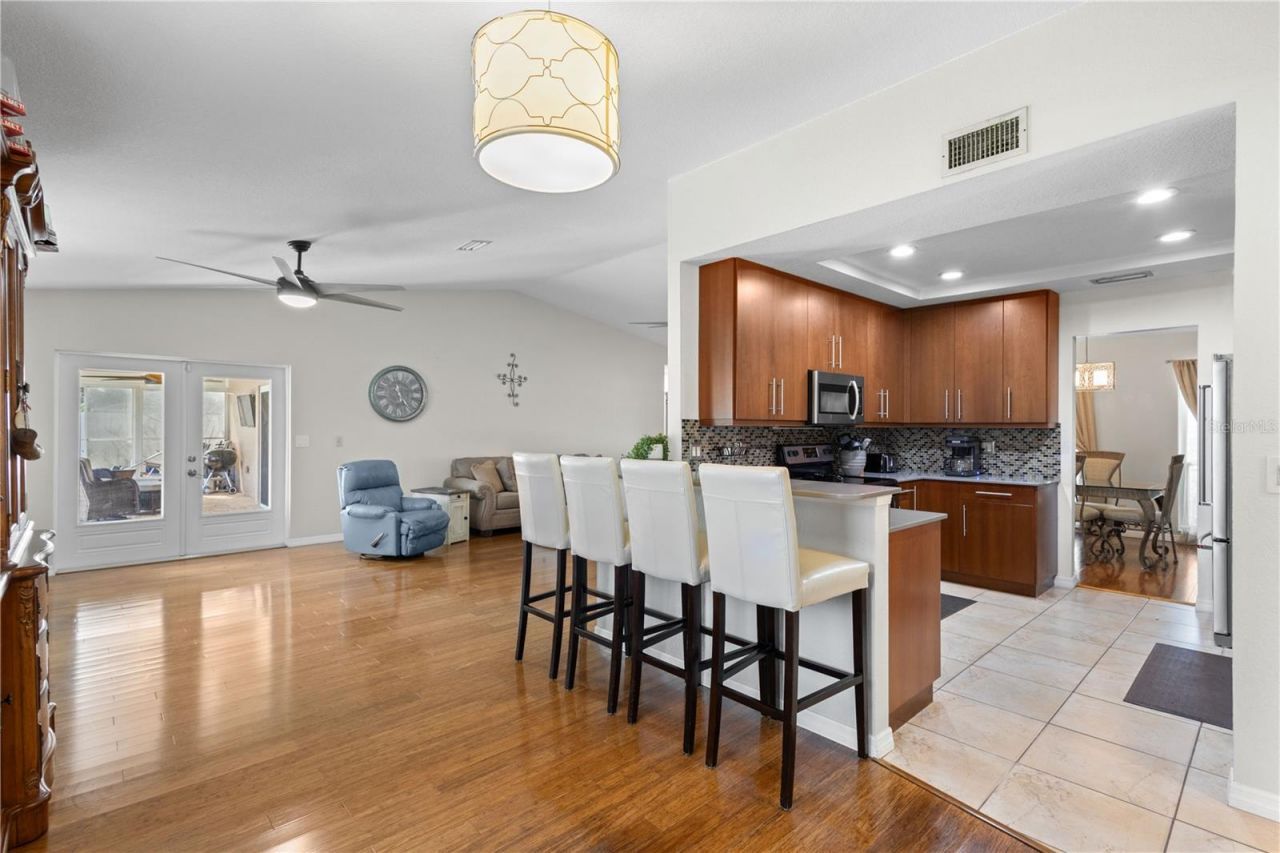 5775 Timber Lake Drive, Sarasota, FL 34243 Photo