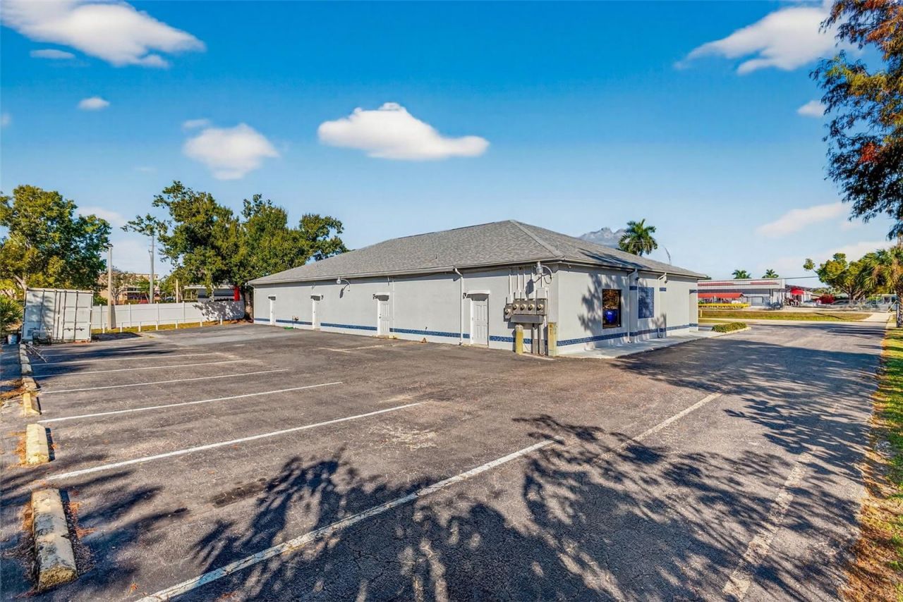 16048 San Carlos Boulevard, Fort Myers, FL 33908 Photo