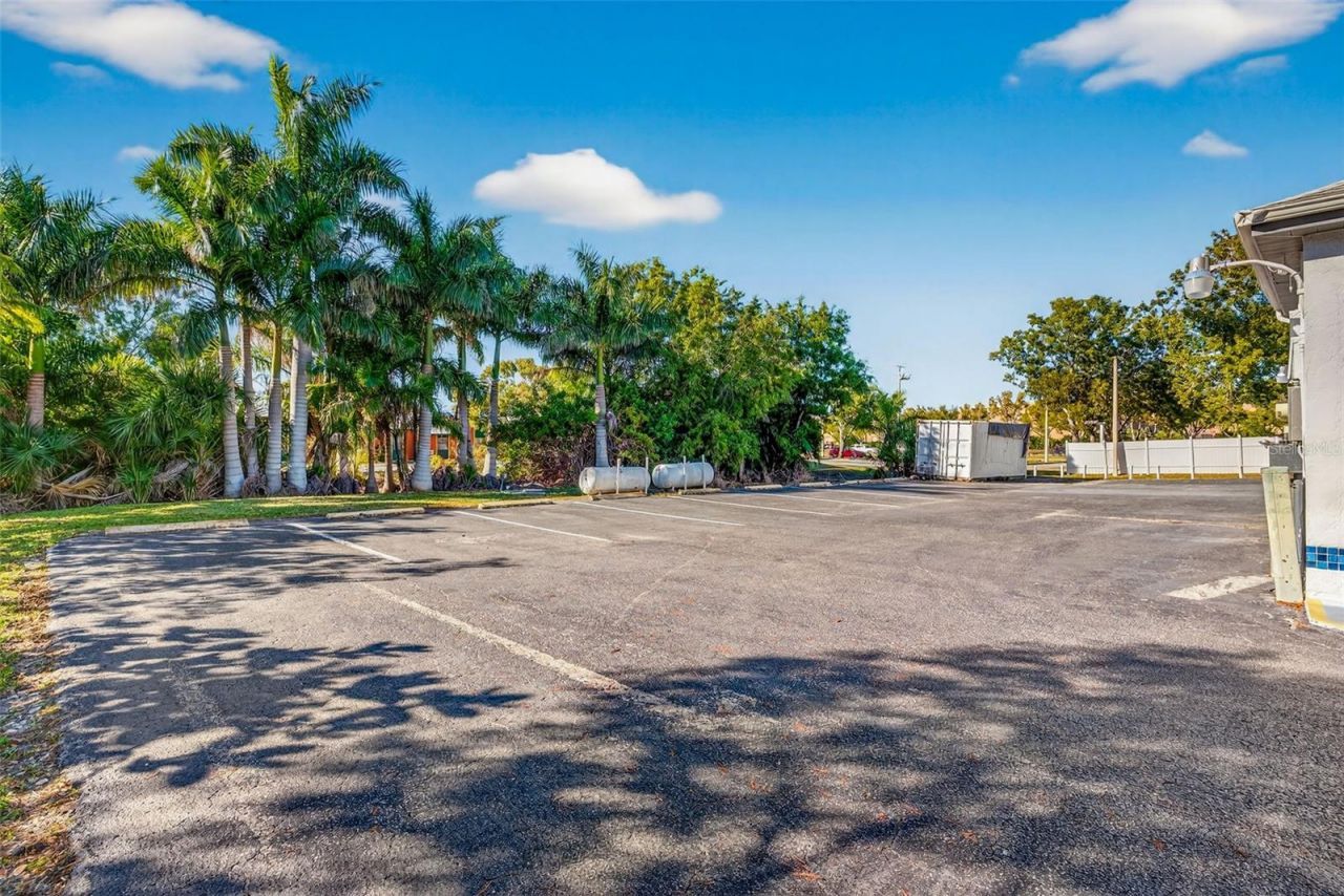 16048 San Carlos Boulevard, Fort Myers, FL 33908 Photo