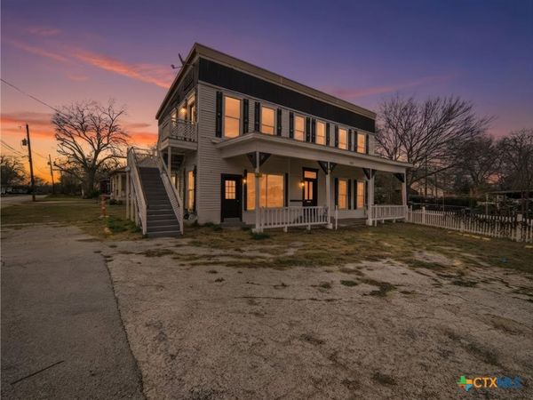 901 N Saint Joseph Street , Gonzales, TX 78629