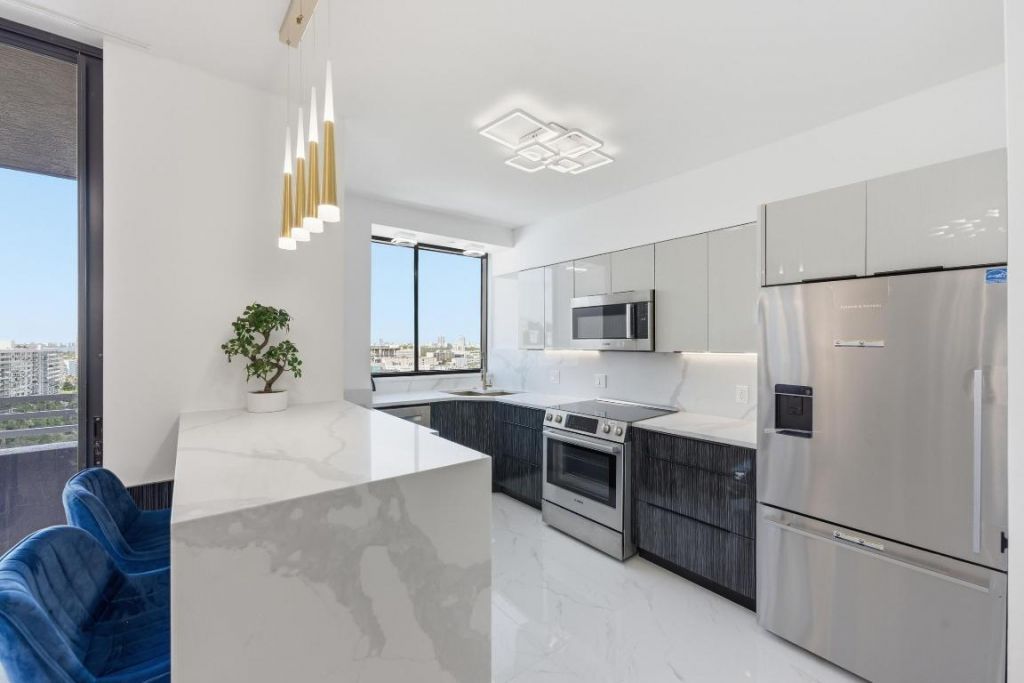 1330 West Avenue, Unit 1711, Miami Beach, FL 33139 Photo