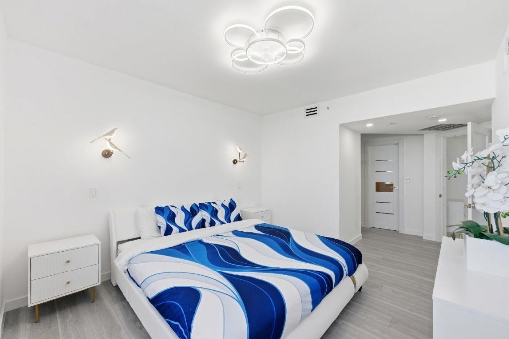 1330 West Avenue, Unit 1711, Miami Beach, FL 33139 Photo