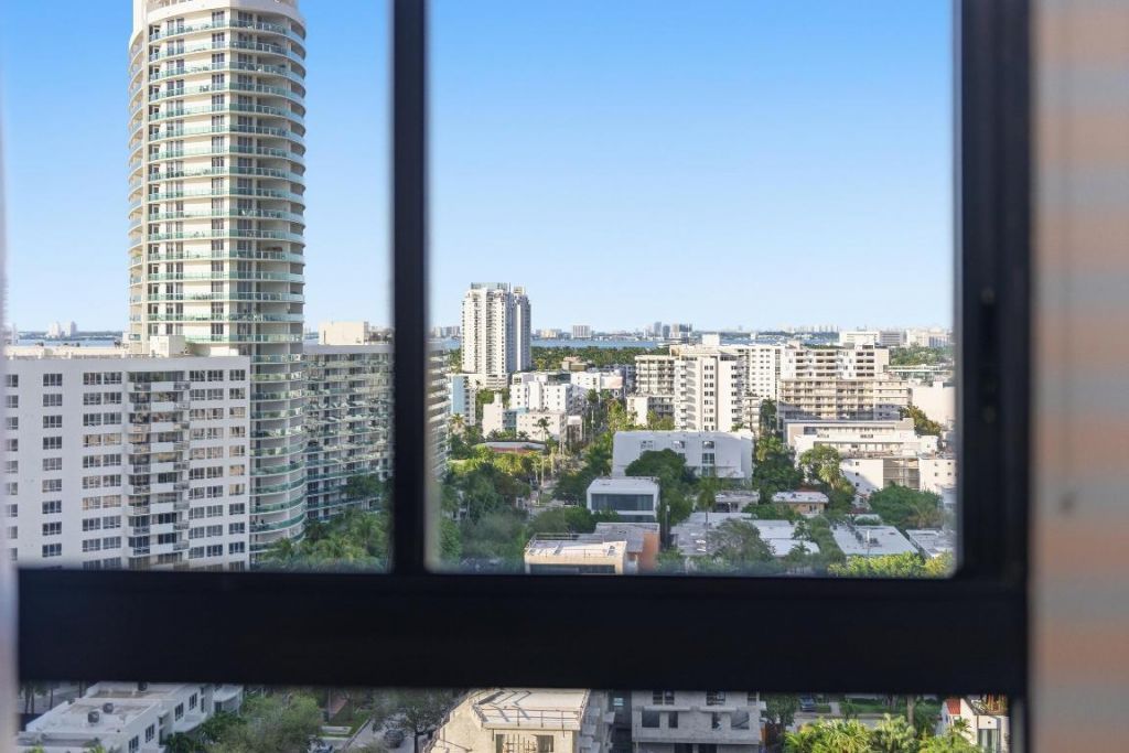 1330 West Avenue, Unit 1711, Miami Beach, FL 33139 Photo