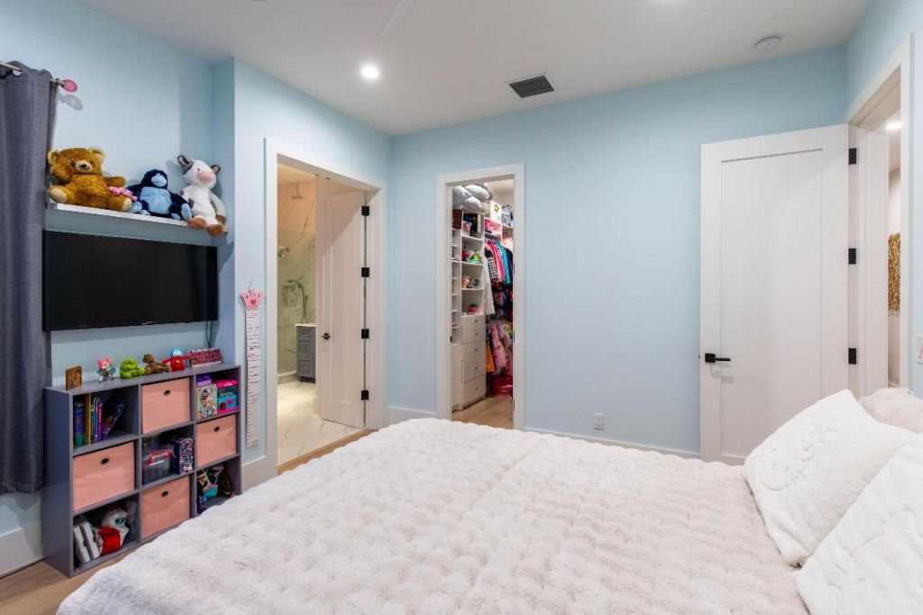 1768 Breakers West Boulevard W, West Palm Beach, FL 33411 Photo