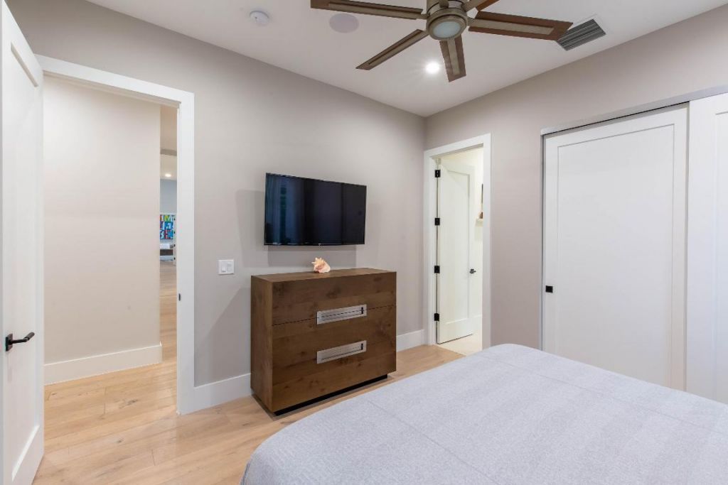 1768 Breakers West Boulevard W, West Palm Beach, FL 33411 Photo