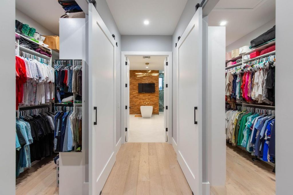 1768 Breakers West Boulevard W, West Palm Beach, FL 33411 Photo