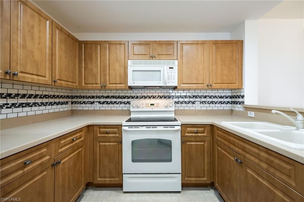 3952 Pomodoro Cir, Unit 103, Cape Coral, FL 33909 Photo